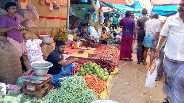 150 years old Gandhi market to be recovered! Merchants forgive!
